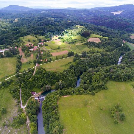 Kuca Za Odmor Slunjcica Villa ภายนอก รูปภาพ