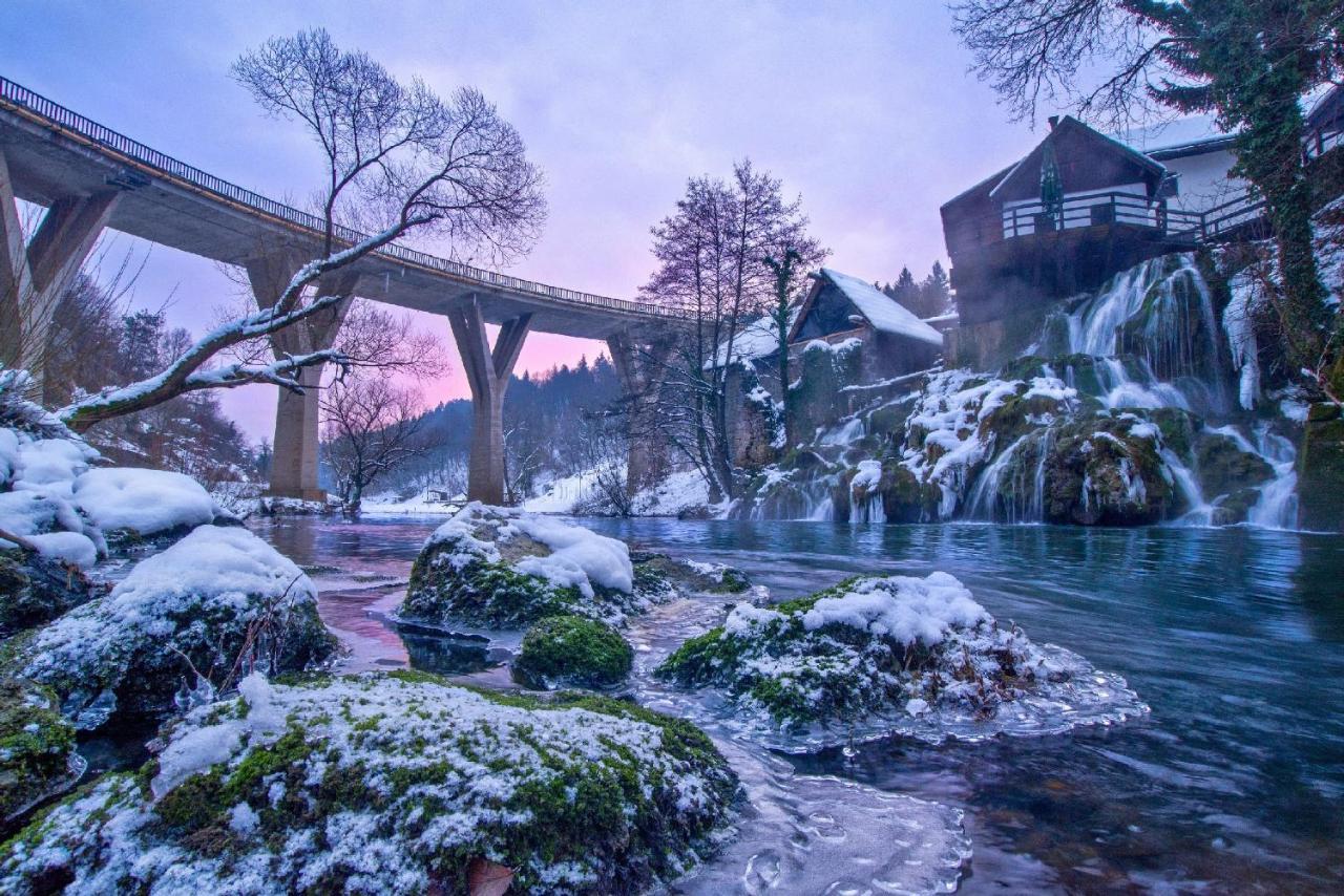 Kuca Za Odmor Slunjcica Villa ภายนอก รูปภาพ