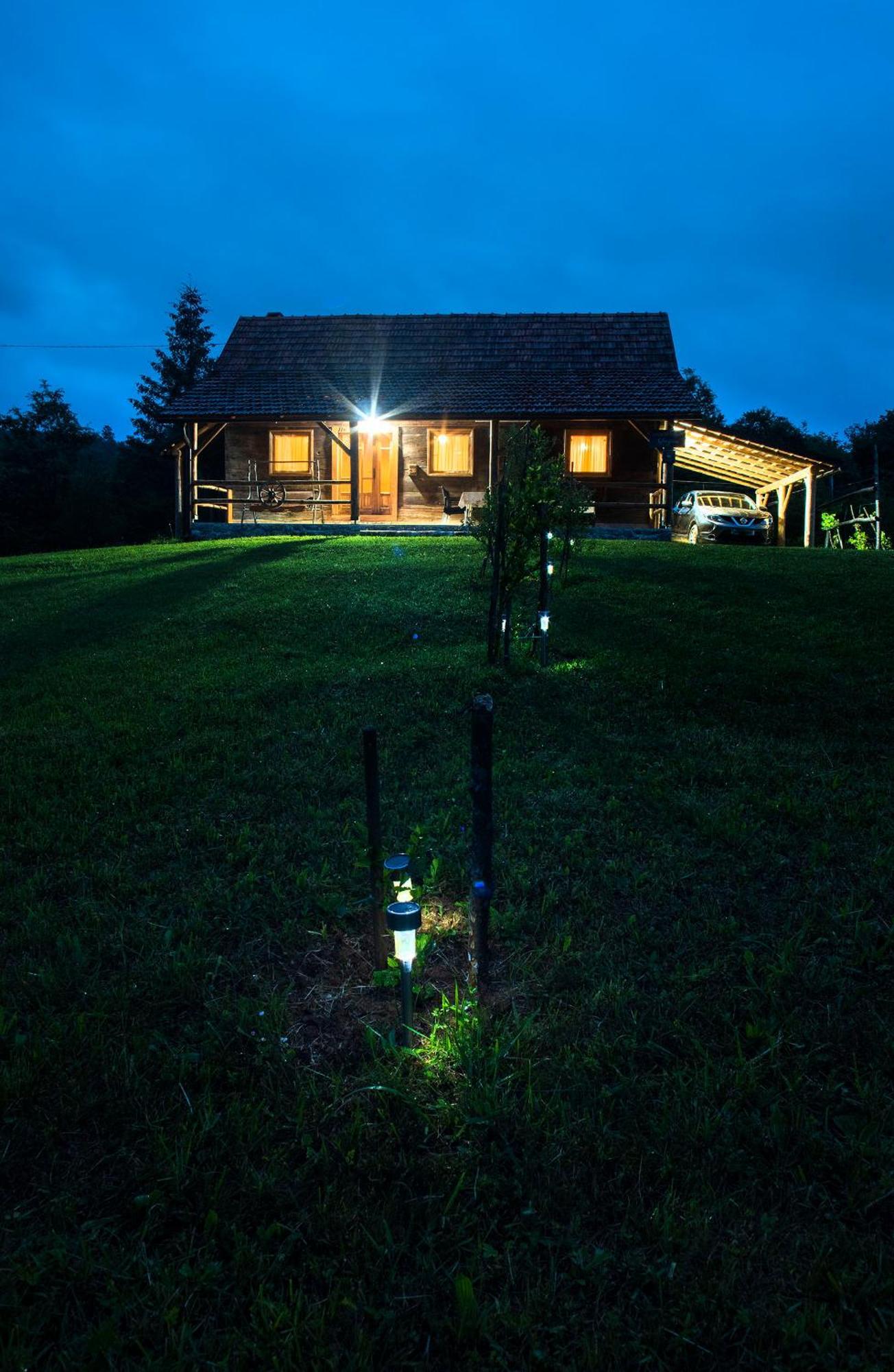 Kuca Za Odmor Slunjcica Villa ภายนอก รูปภาพ