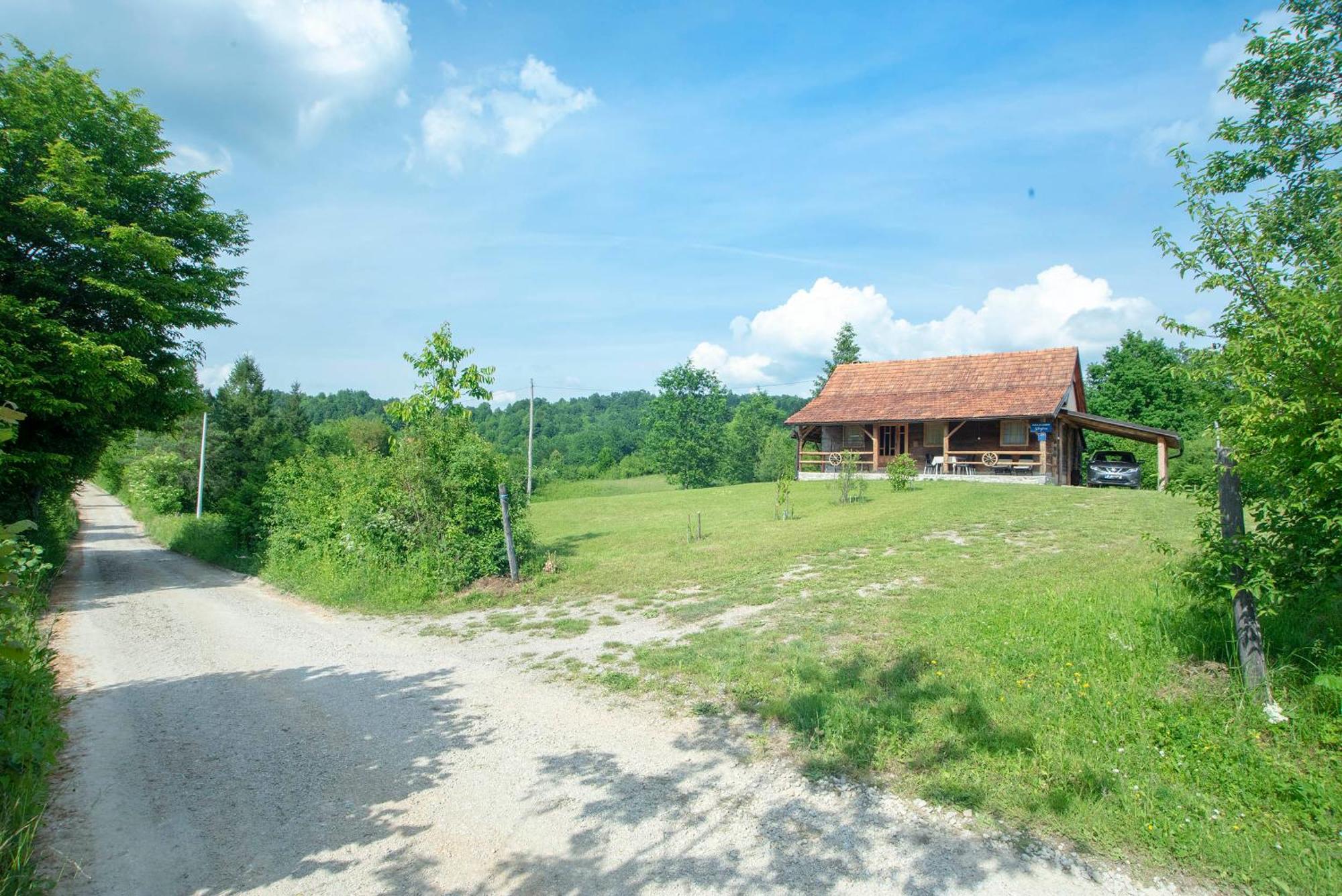 Kuca Za Odmor Slunjcica Villa ภายนอก รูปภาพ
