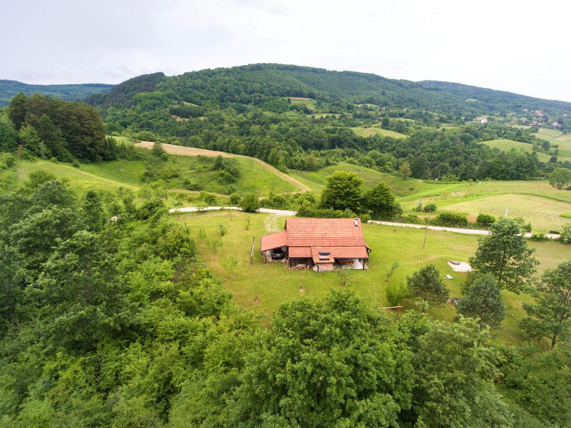 Kuca Za Odmor Slunjcica Villa ภายนอก รูปภาพ